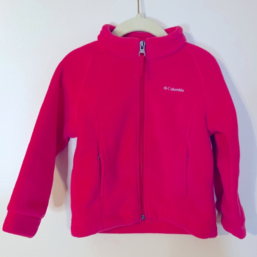 3t hot pink Columbia Jacket barely used! Like new conditions!